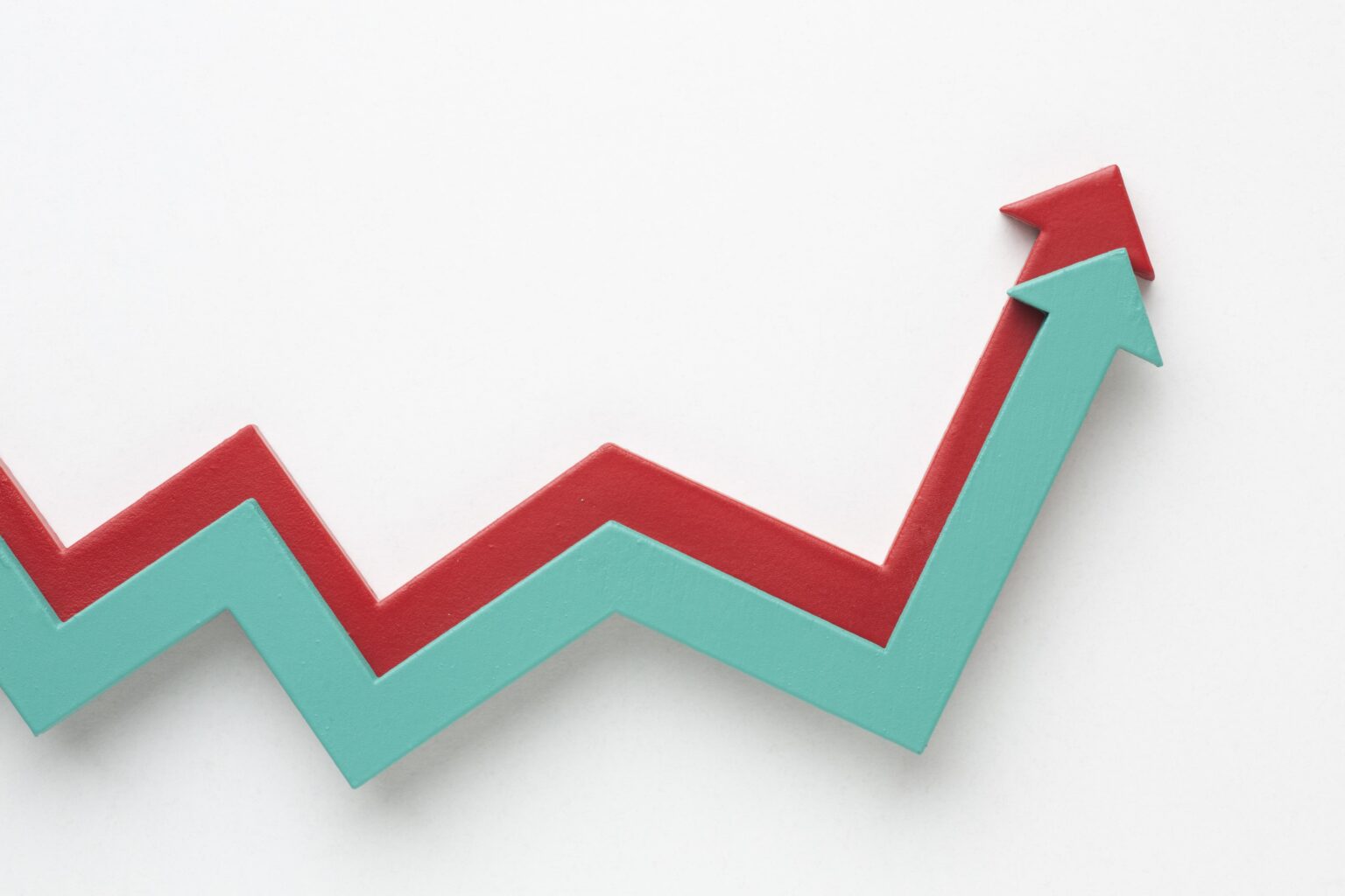 flache-statistikdarstellung-mit-pfeilen